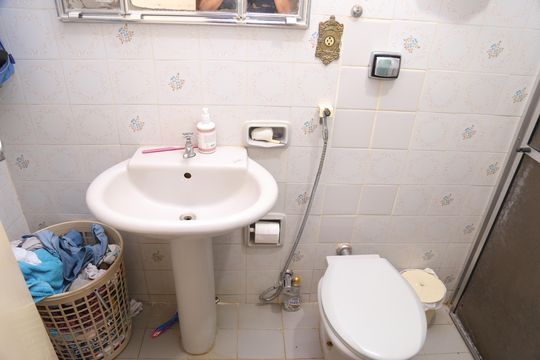 Banheiro de casa à venda com 4 quartos, 330m² em Setor Marechal Rondon, Goiânia