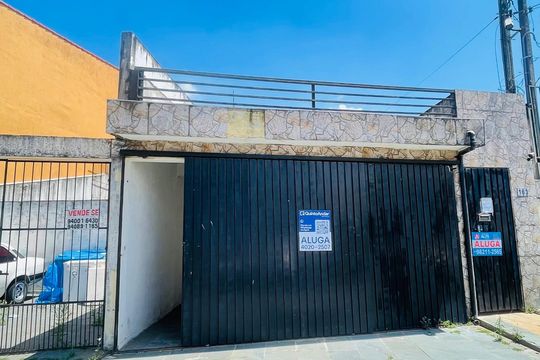 Fachada de casa para alugar com 2 quartos, 125m² em Parque Mirante da Mata, Cotia