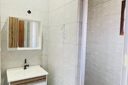 Banheiro de casa para alugar com 2 quartos, 125m² em Parque Mirante da Mata, Cotia