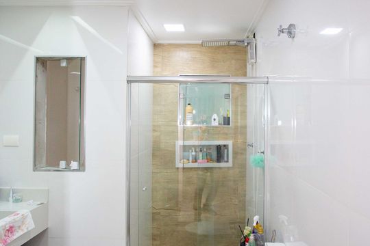 Banheiro da Suíte 1 de casa à venda com 3 quartos, 180m² em Centro, Diadema