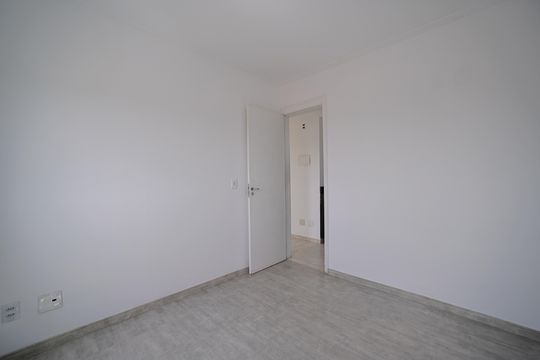 Quarto 2 de apartamento para alugar com 2 quartos, 47m² em Jardim Castelo, São Paulo