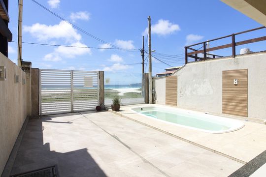 Área externa de casa de condomínio para alugar com 3 quartos, 120m² em Foguete, Cabo Frio