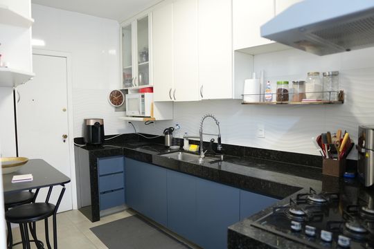 Apartamento à venda com 4 quartos, 190m² em Buritis, Belo Horizonte