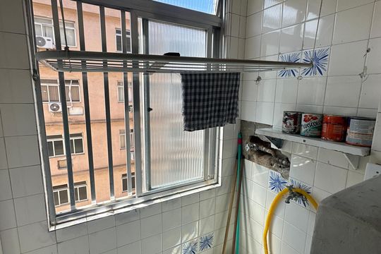 Cozinha e Área de Serviço de kitnet/studio para alugar com 1 quarto, 36m² em Centro, São Vicente