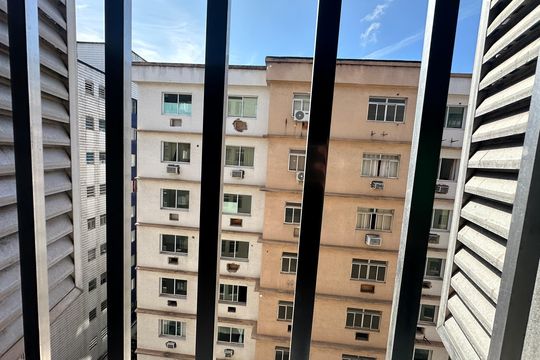 Vista de kitnet/studio para alugar com 1 quarto, 36m² em Centro, São Vicente