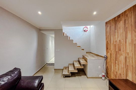 Casa para alugar com 3 quartos, 200m² em Vila Carrão, São Paulo