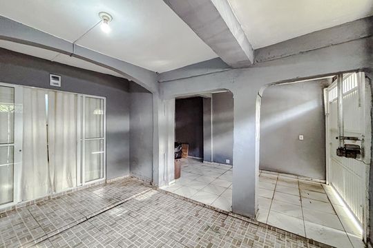 Garagem de casa para alugar com 3 quartos, 200m² em Vila Carrão, São Paulo
