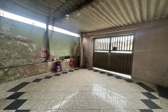 Garagem de casa para alugar com 1 quarto, 50m² em Parque Sao Vicente, São Vicente