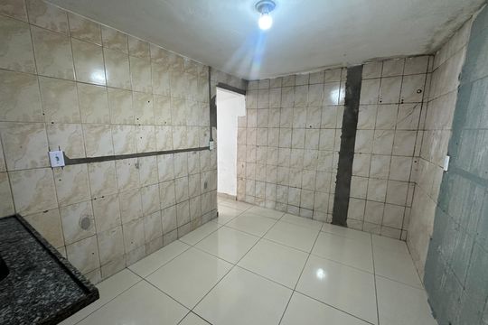 Cozinha de casa para alugar com 1 quarto, 50m² em Parque Sao Vicente, São Vicente