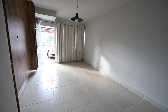 Casa de Condomínio para alugar com 2 quartos, 100m² em Residencial Center Ville, Goiânia