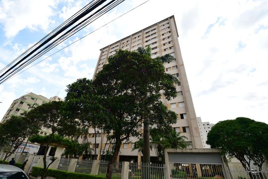 Fachada do Prédio de apartamento à venda com 2 quartos, 115m² em Centro, Campinas