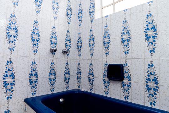 Banheiro Social de apartamento para alugar com 3 quartos, 110m² em Funcionários, Belo Horizonte