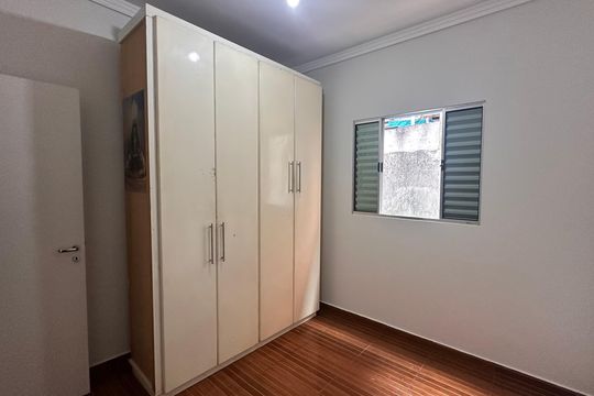 Casa para alugar com 3 quartos, 134m² em Jardim Thomaz, São Paulo
