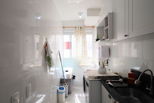 Cozinha e Área de Serviço de apartamento para alugar com 2 quartos, 42m² em Jardim Boa Vista (zona Oeste), Osasco