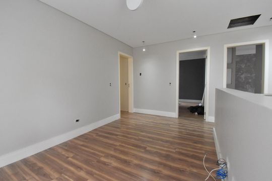Sala 2 de casa de condomínio para alugar com 4 quartos, 220m² em Xaxim, Curitiba