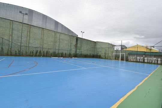 Área comum - Quadra de esportes de casa de condomínio para alugar com 4 quartos, 220m² em Xaxim, Curitiba