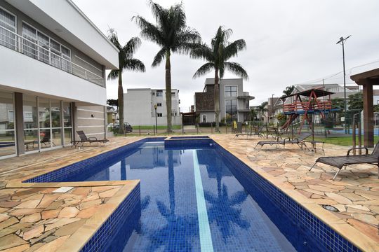 Área comum - Piscina de casa de condomínio para alugar com 4 quartos, 220m² em Xaxim, Curitiba