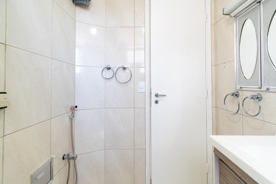 Banheiro de apartamento para alugar com 2 quartos, 45m² em Jabaquara, São Paulo
