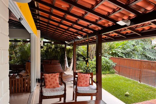 Área externa de casa de condomínio à venda com 3 quartos, 250m² em Barra da Tijuca, Rio de Janeiro