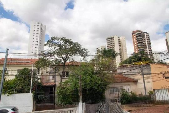 Casa à venda com 2 quartos, 150m² em Campo Belo, São Paulo
