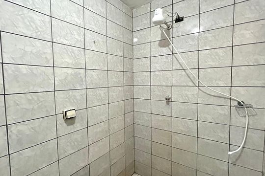 Banheiro de casa para alugar com 2 quartos, 125m² em Parque Santo Antonio, Guarulhos