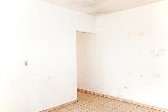 Sala de casa de condomínio para alugar com 3 quartos, 140m² em Santa Cândida, Vinhedo