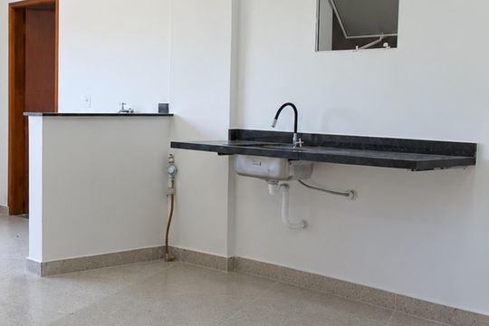 Cozinha de apartamento para alugar com 1 quarto, 78m² em Campininha, São Paulo
