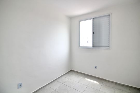Quarto 1 de apartamento para alugar com 2 quartos, 54m² em Jardim Lourdes, Ferraz de Vasconcelos