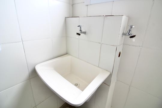Área de Serviço de apartamento para alugar com 2 quartos, 54m² em Jardim Lourdes, Ferraz de Vasconcelos