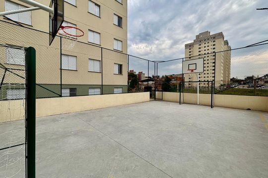 Quadra de apartamento para alugar com 2 quartos, 54m² em Jardim Lourdes, Ferraz de Vasconcelos