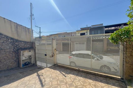 Garagem de casa à venda com 3 quartos, 147m² em Vila Zamataro, Guarulhos