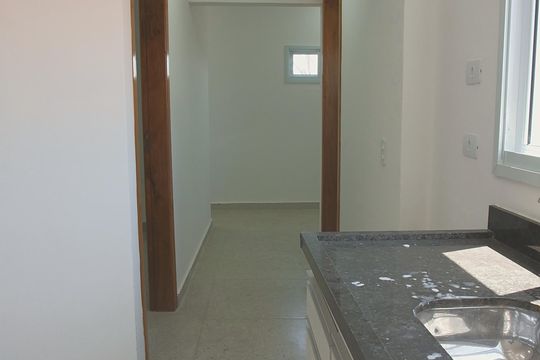 Cozinha de apartamento para alugar com 1 quarto, 30m² em Campininha, São Paulo