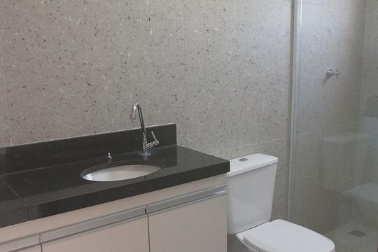 Banheiro de apartamento para alugar com 1 quarto, 32m² em Campininha, São Paulo