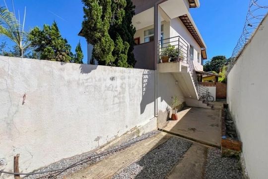 Garagem de casa para alugar com 2 quartos, 120m² em Recanto da Lagoa, Lagoa Santa