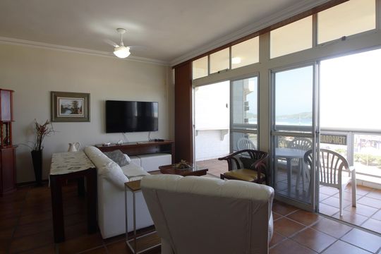 Sala de apartamento para alugar com 3 quartos, 130m² em Vila Nova, Cabo Frio
