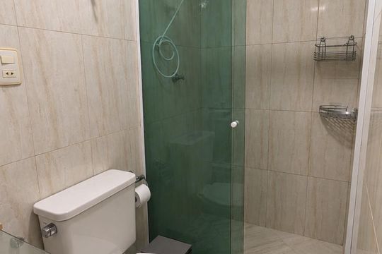 Banheiro de apartamento para alugar com 2 quartos, 57m² em Bosque da Saúde, São Paulo