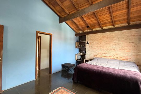 Casa de Condomínio para alugar com 3 quartos, 600m² em Jardim Ana Estela, Carapicuíba