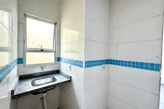 Área de Serviço de apartamento para alugar com 2 quartos, 47m² em Jardim Rosana, Guarulhos