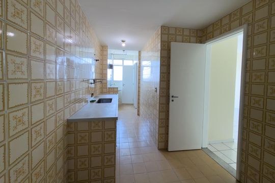 Cozinha de apartamento à venda com 2 quartos, 65m² em Vila da Penha, Rio de Janeiro