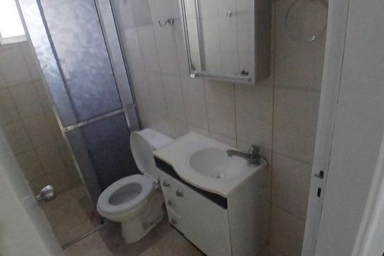 Banheiro de apartamento para alugar com 2 quartos, 52m² em Cidade D’Abril, São Paulo