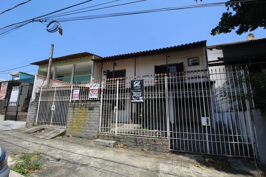 Fachada de casa de condomínio para alugar com 4 quartos, 265m² em Taquara, Rio de Janeiro