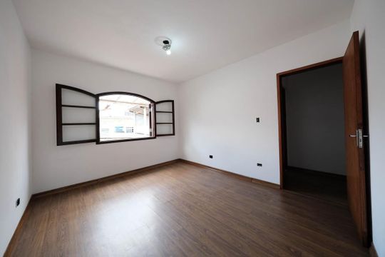 Quarto 1 de apartamento para alugar com 2 quartos, 150m² em Vila Ré, São Paulo