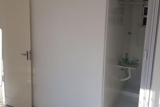 Sala de apartamento para alugar com 2 quartos, 75m² em Higienópolis, Rio de Janeiro