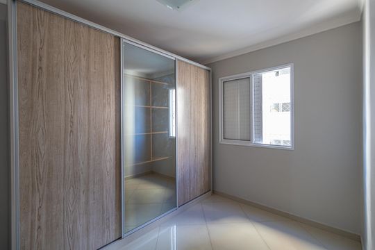 Quarto 2 de apartamento à venda com 2 quartos, 52m² em Vila Pierina, São Paulo