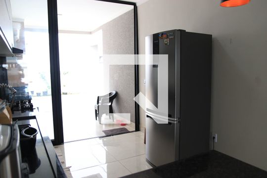 Casa para alugar com 2 quartos, 192m² em Jardim Novo Mundo, Goiânia