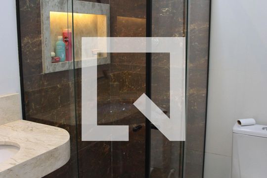 Casa para alugar com 2 quartos, 192m² em Jardim Novo Mundo, Goiânia
