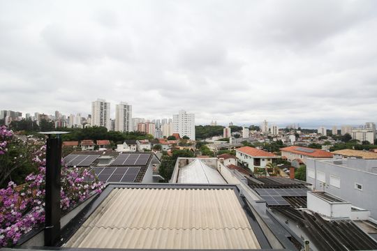 Vista da Suíte 2 de casa para alugar com 4 quartos, 163m² em Jardim Londrina, São Paulo