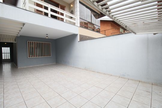 Garagem de casa para alugar com 4 quartos, 163m² em Jardim Londrina, São Paulo