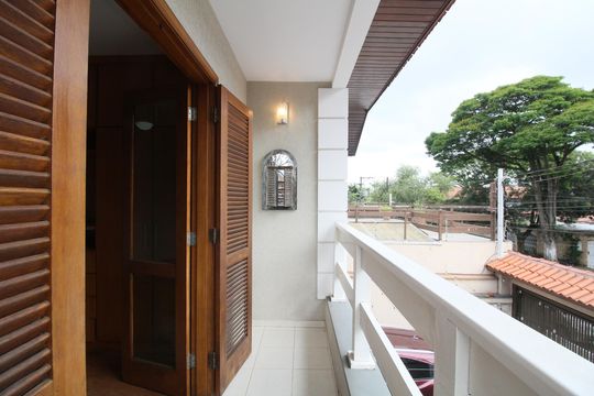 Varanda da Suíte 1 de casa para alugar com 4 quartos, 163m² em Jardim Londrina, São Paulo
