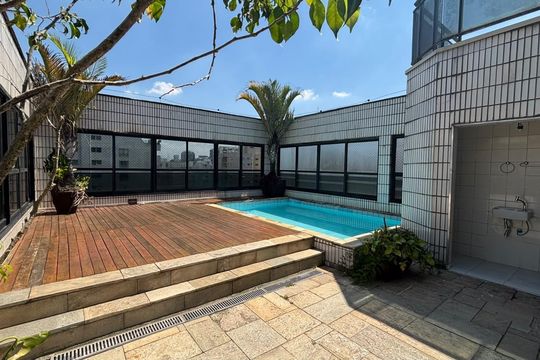 Casa à venda com 3 quartos, 255m² em Brooklin, São Paulo